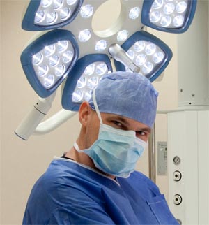 chirurg plastyczny dr Michał Piotrowiak Meritum Centrum Medyczne operacje plastyczne